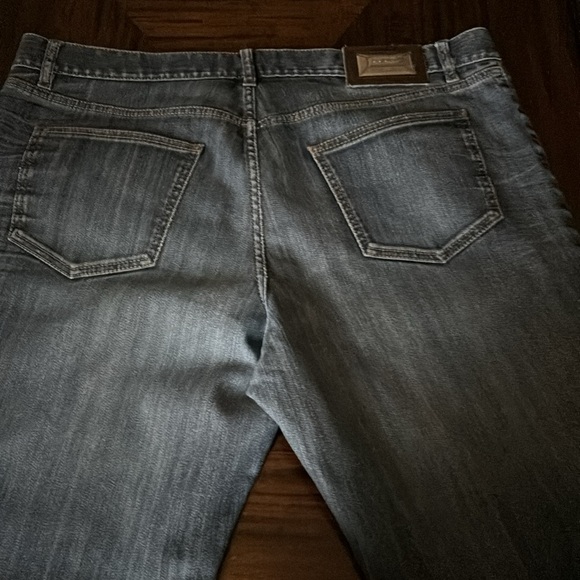 Byblos blue jeans.  Worn but in great shape. - Picture 4 of 6